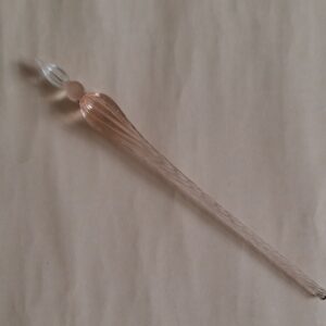 Pluma de cristal rosa