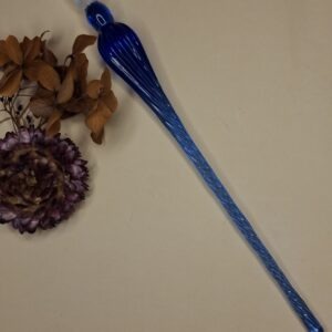 Pluma de cristal azul oscuro